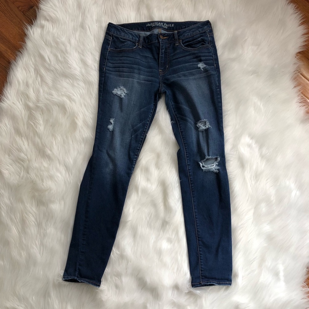 American Eagle destroyed jeggings